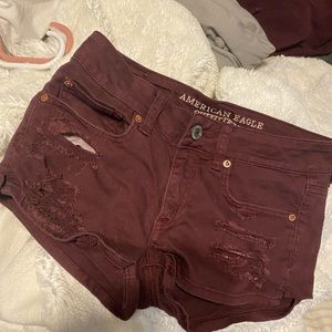 american eagle maroon shorts